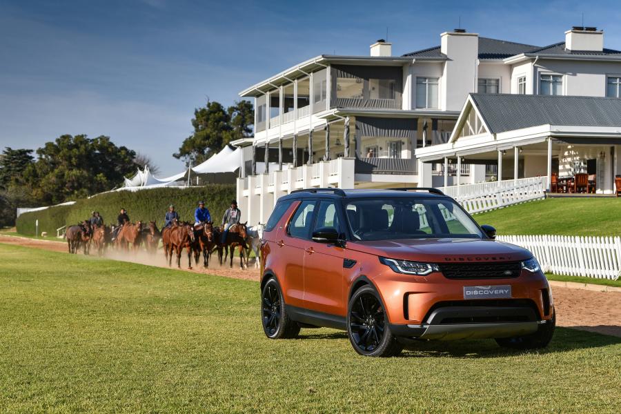  Land Rover Discovery First Edition 2017 года  (ZA) (фото 10 из 11)